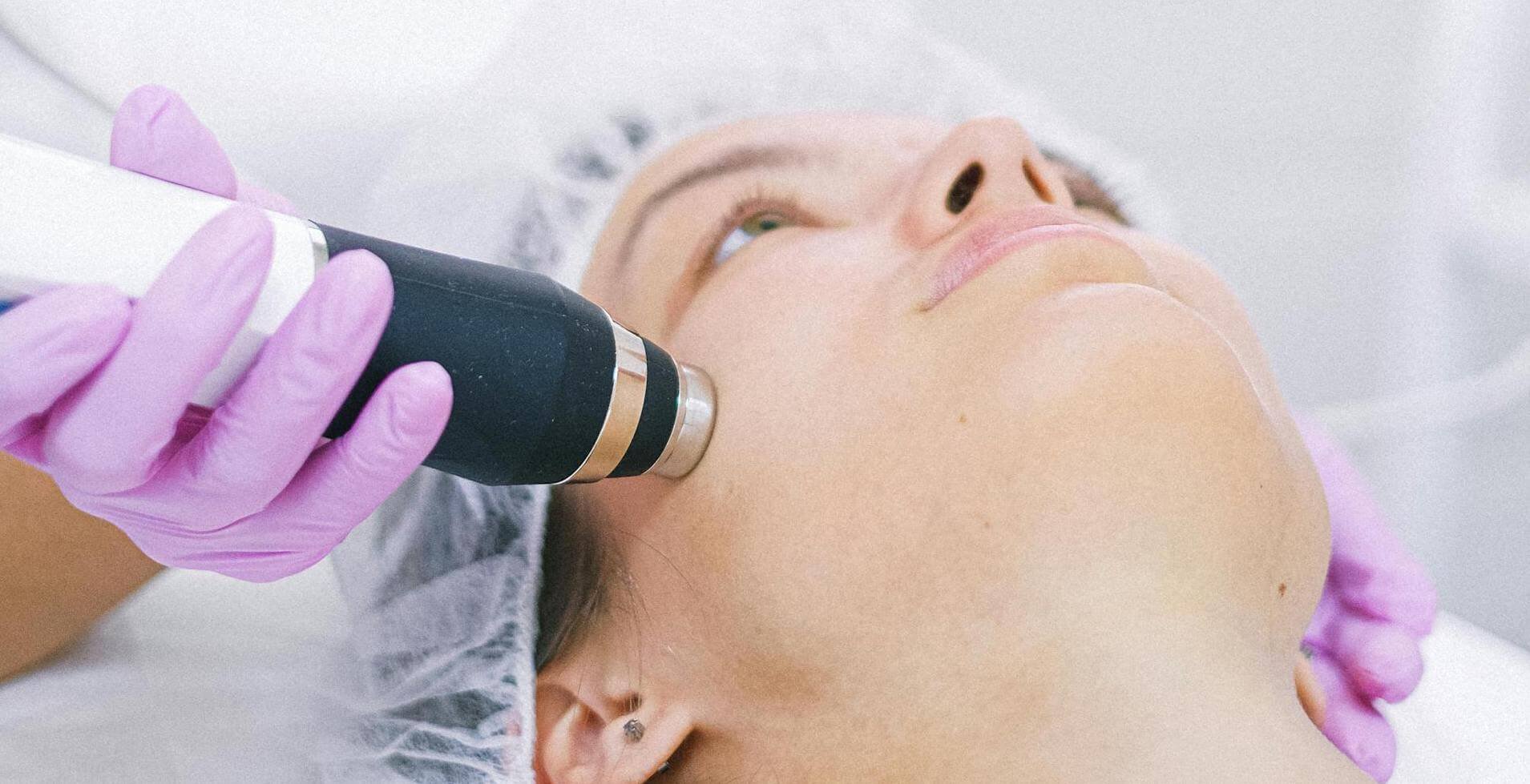 Why Millennials and Gen Z Are Embracing Non-Surgical Skin Treatments